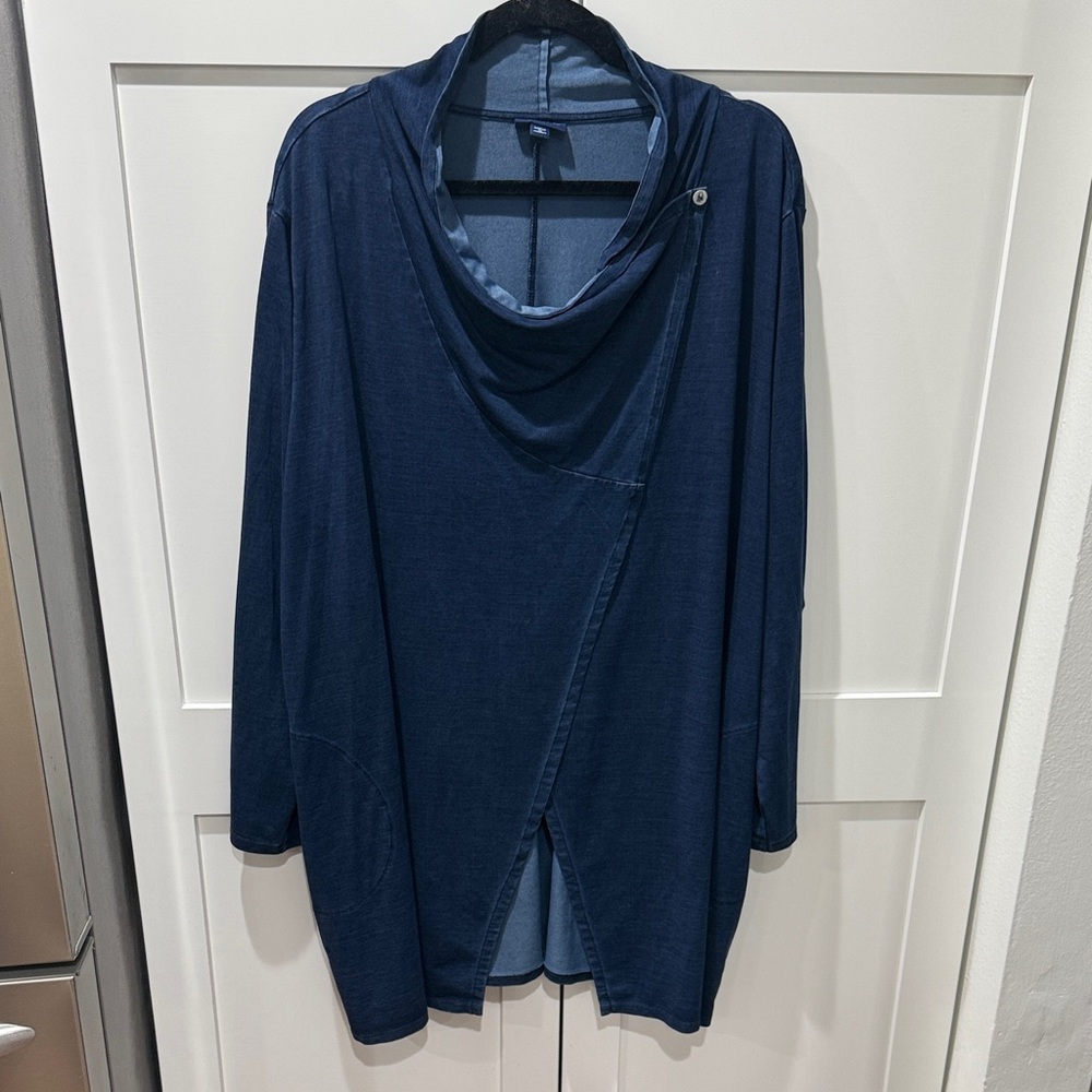 J Jill pure indigo 3x women’s wrap top. Excellent condition